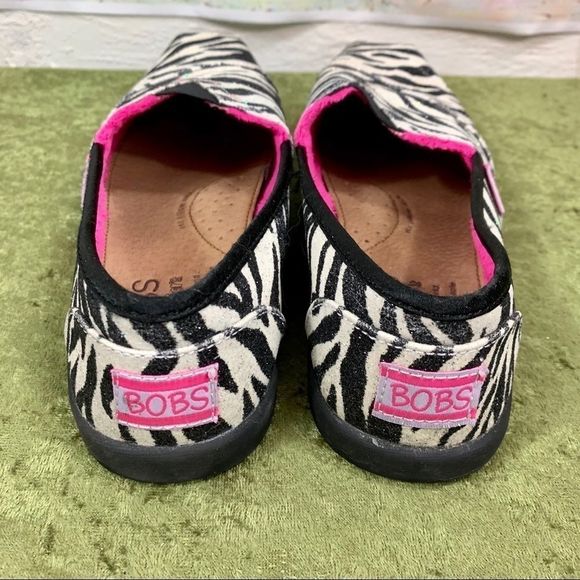 EUC Bobs Zebra Print Plush Pink Inside!  WOW! - Picture 9 of 12